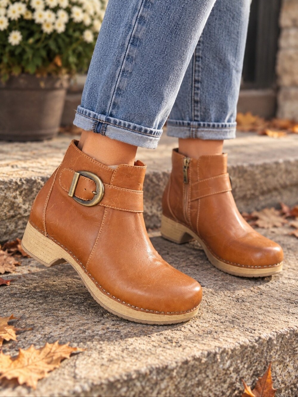 Dansko Brennan Ankle Boot Size 6.5